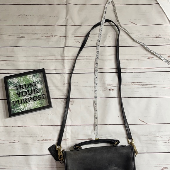 VTG COACH leather crossbody - Picture 9 of 11